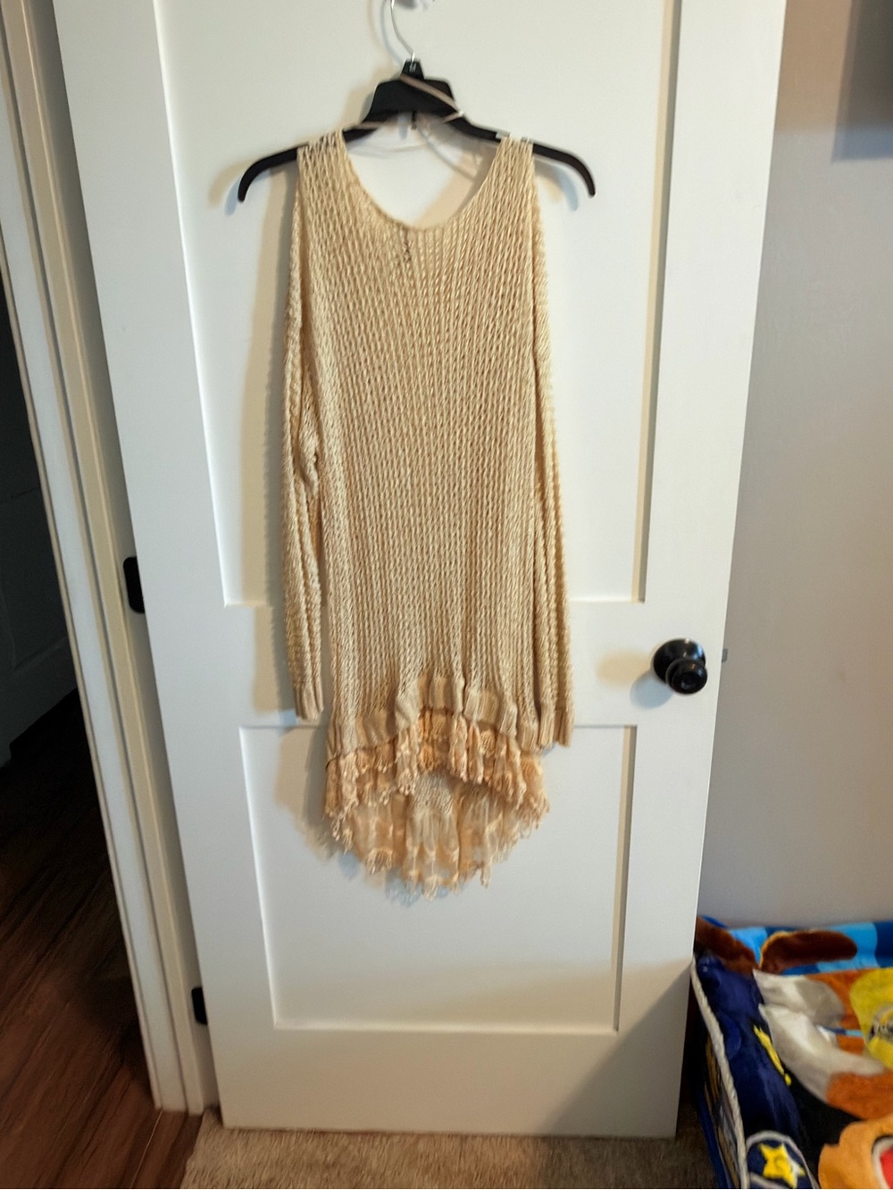 entro Beige Knit Scoop-Neck Tunic with Lace Hi-Low Hem